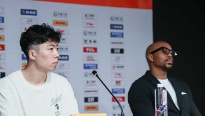 NBA直播-广州主帅：今天对方平时命中率只有20%的球员三分也进好几个